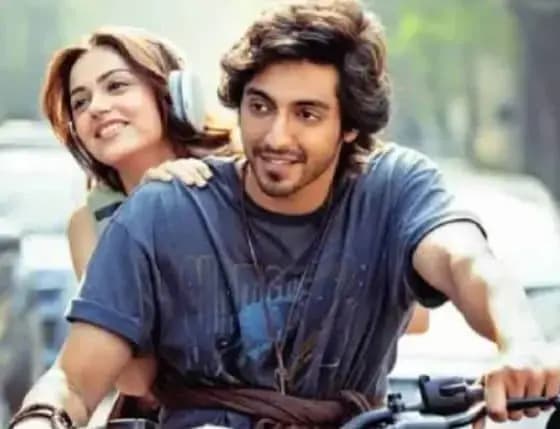   सैयारा फिल्म ने दुनिया भर में ₹554.11 करोड़ की कुल कमाई की ,बनी हिट फिल्मो मे से एक   