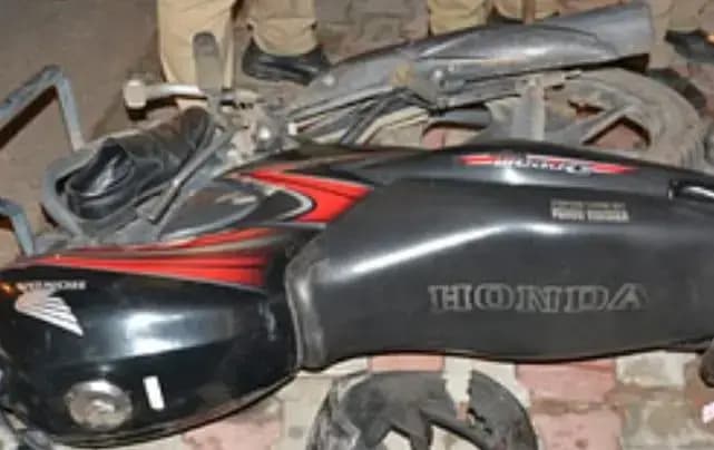 तेज रफ्तार ऑटो की जोरदार टक्कर से मोटरसाइकिल सवार बुजुर्ग की मौत,लखनऊ के मानक नगर थाना क्षेत्र की घटना 

