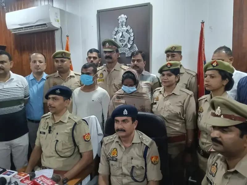 प्रेमी बच्चालाल से करवाई पति प्रदीप की हत्या,मृतक की बाइक,अवैध असलहा के साथ हत्यारोपी बच्चालाल व  चांदनी गिरफ्तार 
