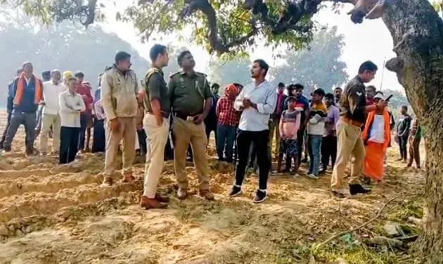 
आम के पेड से फंसी लगाकर युवक ने की आत्माहत्या,बीकेटी क्षेत्र की घटना