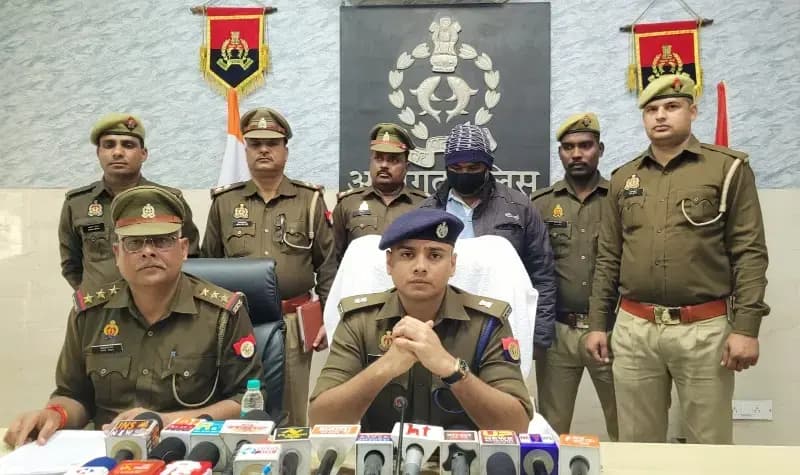 ANTF यूनिट आगरा और ANTF यूनिट अलीगढ़  ने गांजे की बड़ी खेप के साथ एक तस्कर गिरफ्तार 