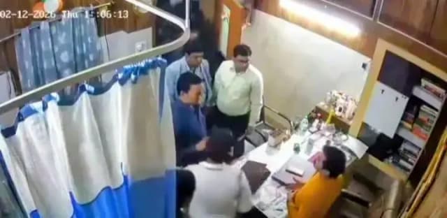 बिहार के अररिया अस्पताल में जांच के लिए पहुंचे ADM ने डॉक्टर को जड़ दिया थप्पड़  
