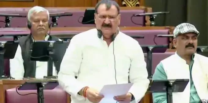 सपा विधायक समरपाल सिंह ने भाजपा विधायक के साथ का एक मजेदार किस्सा सुनाया