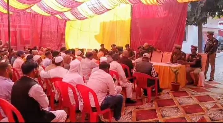 लखनऊ के मड़ियांव थाने में आगामी त्योहारों को लेकर की गई बैठक आयोजित 