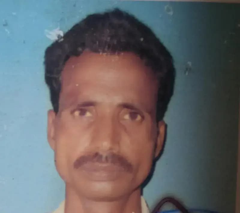  अधेड़ की तड़प कर मौत, रात भर पड़ा रहा रोड के किनारे शव, परिवार में छाया मातम 