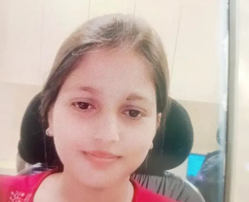 बीटेक छात्रा की संदिग्ध परिस्थितियों में मौत, पड़ोसी युवक की भूमिका पर पिता ने उठाए सवाल