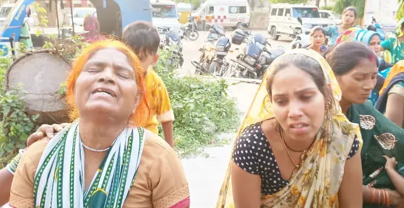 नवीपनाह गांव में सेप्टिक टैंक की सफाई के दौरान जहरीली गैस से दो मजदूरों की मौत