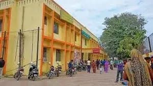 इटौंजा CHC में मानवता शर्मसार, प्रसव के दौरान घोर लापरवाही और अवैध वसूली का आरोप