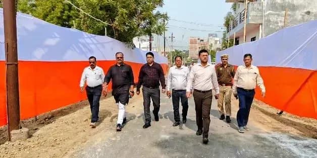 लखनऊ के मनोरथा गौशाला का निरीक्षण, व्यवस्थाओं को और बेहतर बनाने के दिए निर्देश— नगर आयुक्त गौरव कुमार