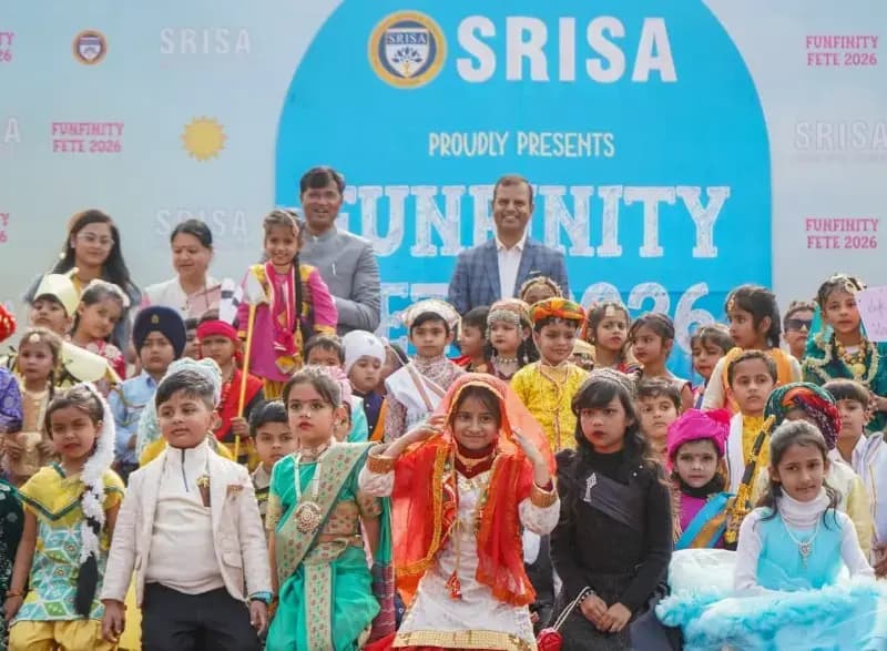 एस आर इंटरनेंशन में नन्हे—मुन्ने बच्चों की रचनात्मकता और प्रतिभा का उत्सव “फनफिनिटी” का आयोजन