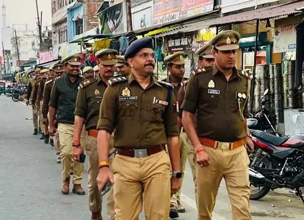 लखनऊ के निगोहा इलाके में चाइनीज मांझा पर प्रतिबंधित के लिए जारी चेकिंग अभियान