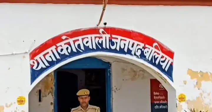 बलिया में कानून व्यवस्था की उड़ी धज्जियां,पुलिस बनी मूकदर्शक