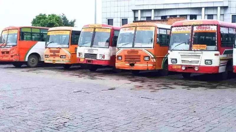योगी सरकार का बड़ा फैसला, अब प्रदेश के हर गांव तक पहुंचेगी बस