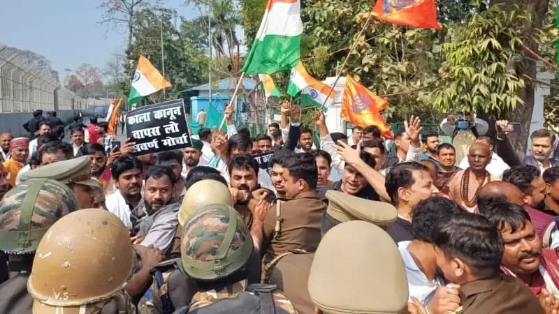 लखनऊ में सवर्ण मोर्चा के संयोजक संदीप सिंह को पुलिस ने किया हाउस अरेस्ट