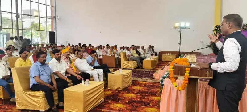 क्षत्रियों समाज ने महाराणा प्रताप को नमन कर मनाया होली मिलन समारोह