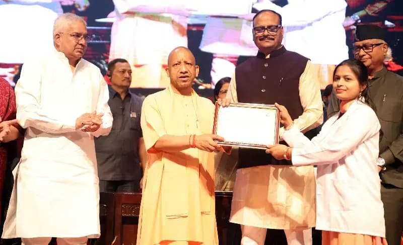 नवरात्र में बेटियों को बड़ी संख्या में नियुक्ति पत्र मिलना सकारात्मक संकेत- मुख्यमंत्री